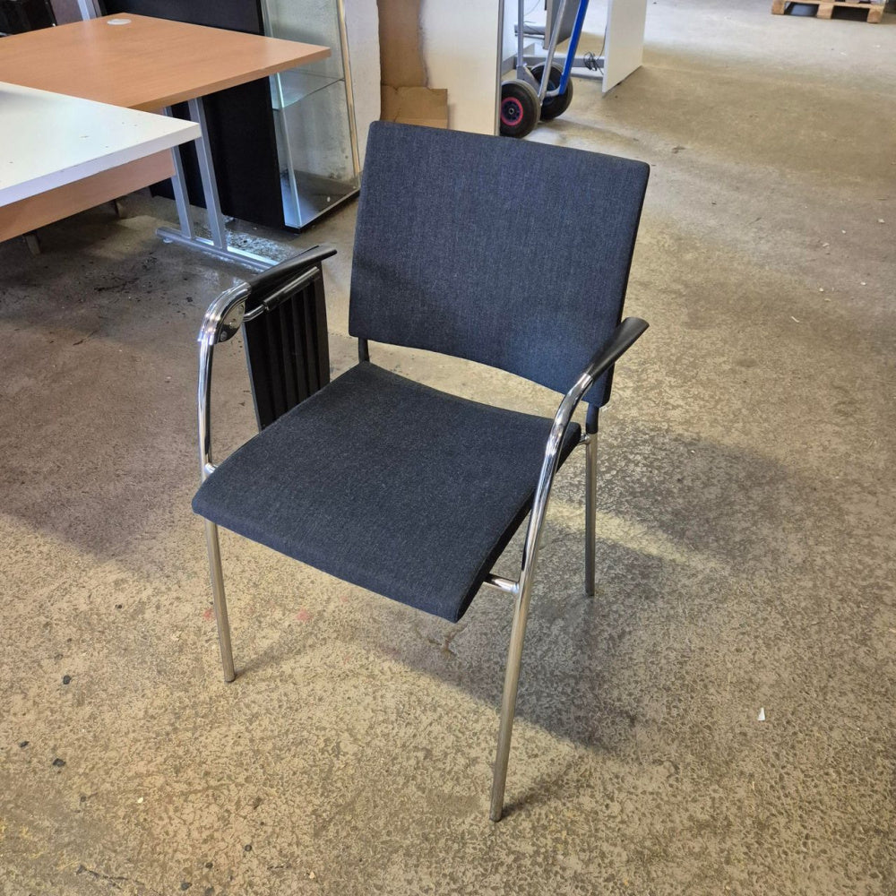 Lammhults spira konferansestol m/ notatbrett, sort