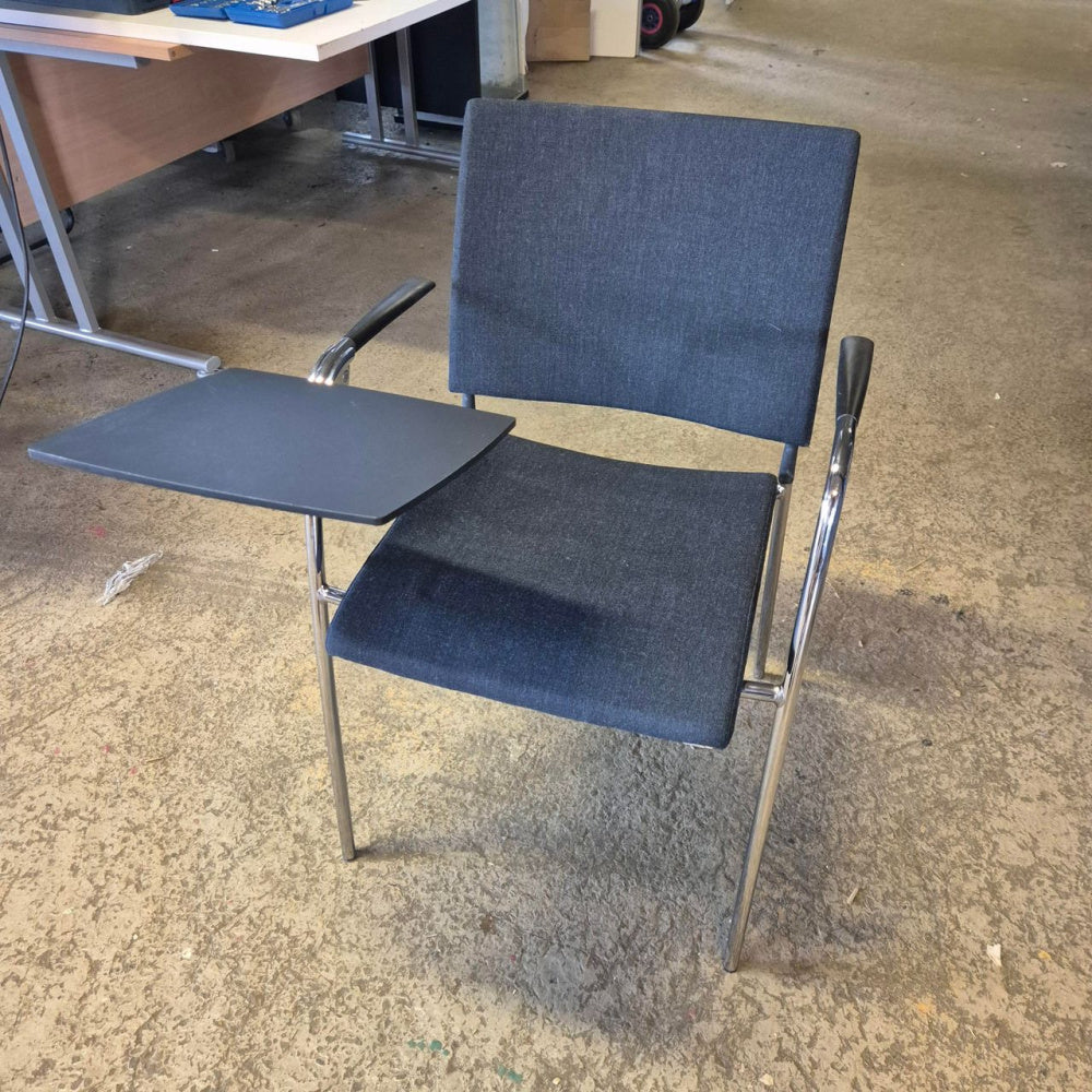 Lammhults spira konferansestol m/ notatbrett, sort