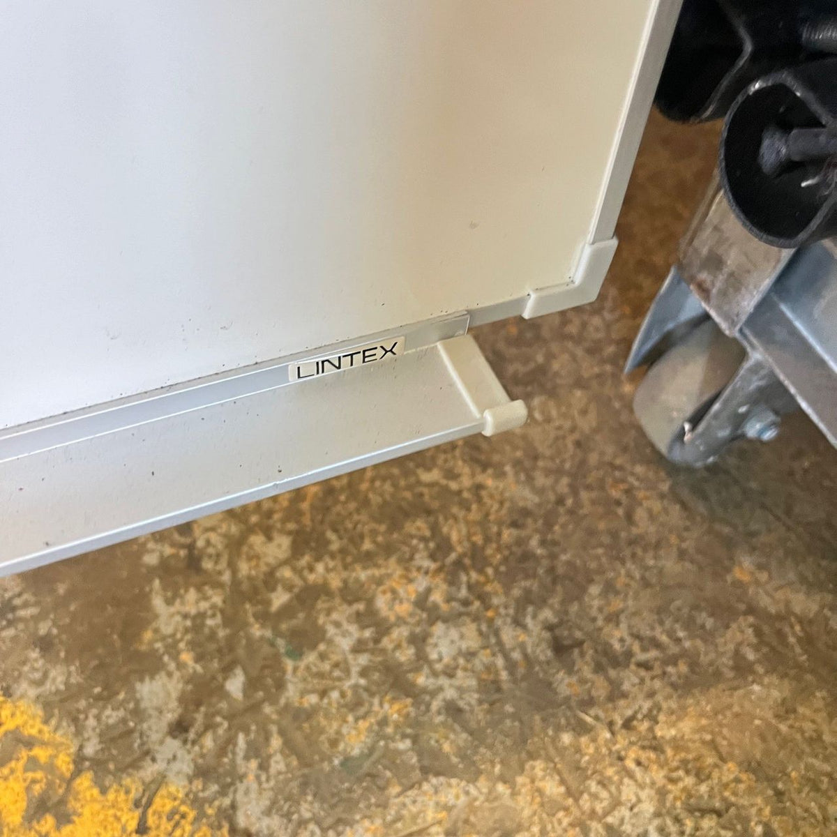 Lintex whiteboard 250x120, hvit
