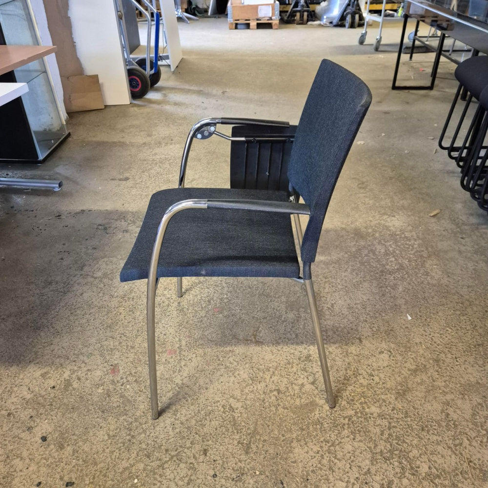 Lammhults spira konferansestol m/ notatbrett, sort