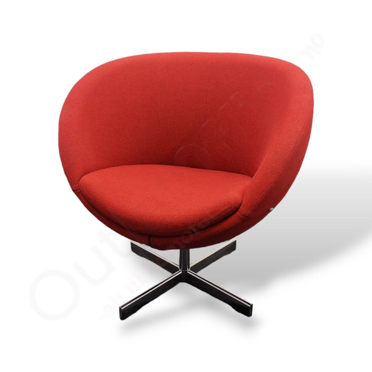 Fora form planet loungestol, rød