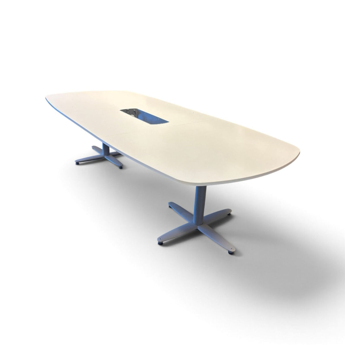 Kinnarps T-serie møtebord 280×120cm m/ kabelbrønn – hvit