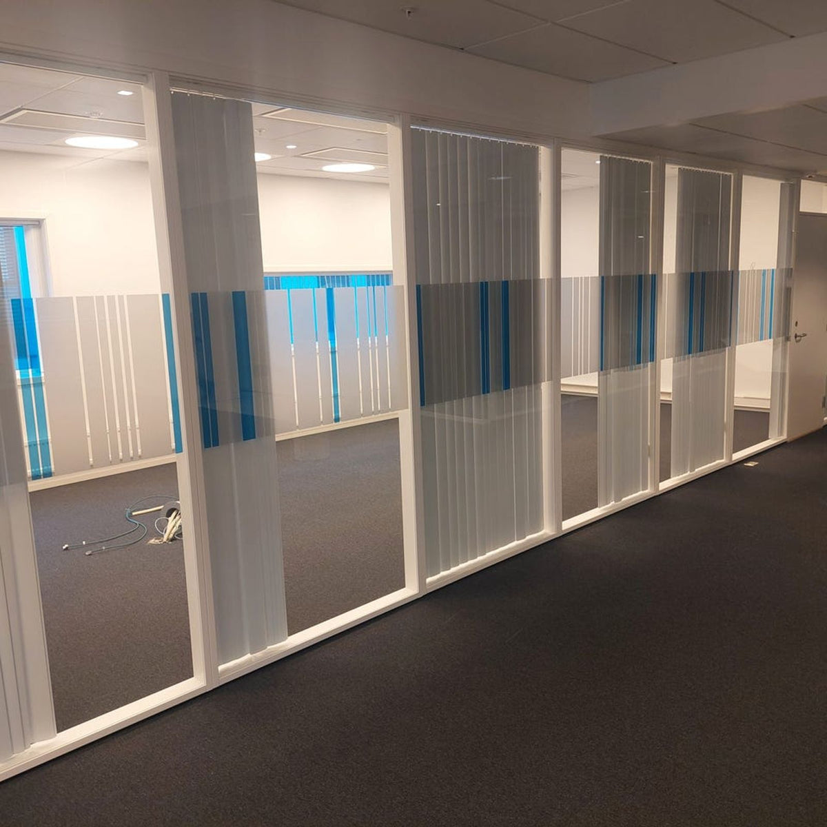 Glassvegger 120x238 og dører 90x238 – eksklusive