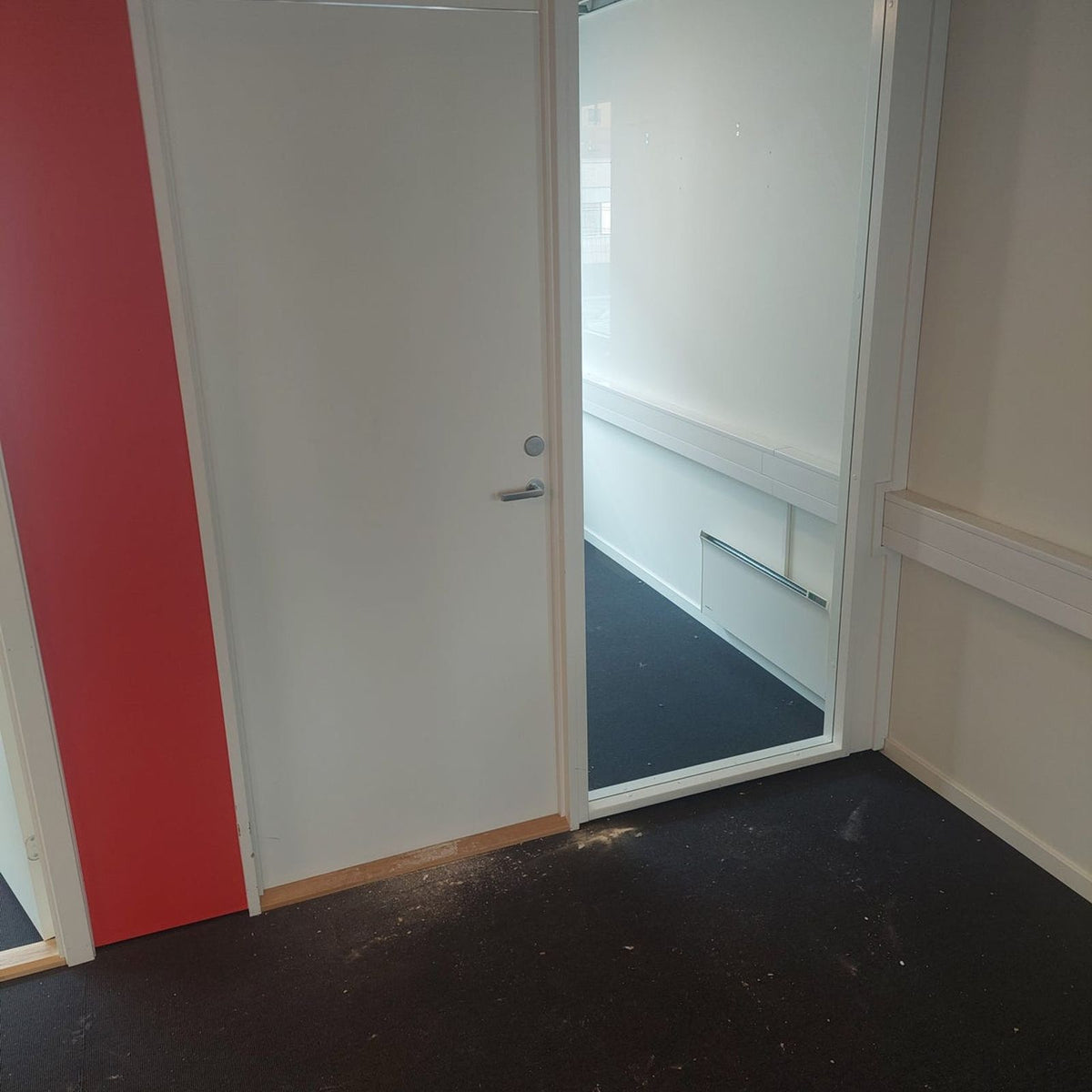 Glassvegg med dør – enkeltkontor 180 cm