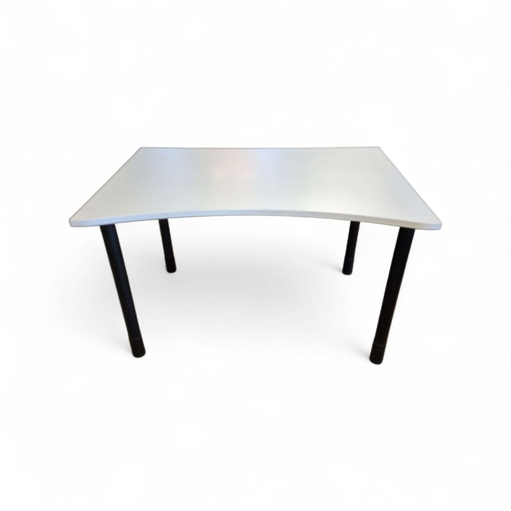 Skrivebord m magebue 120x80cm, hvit