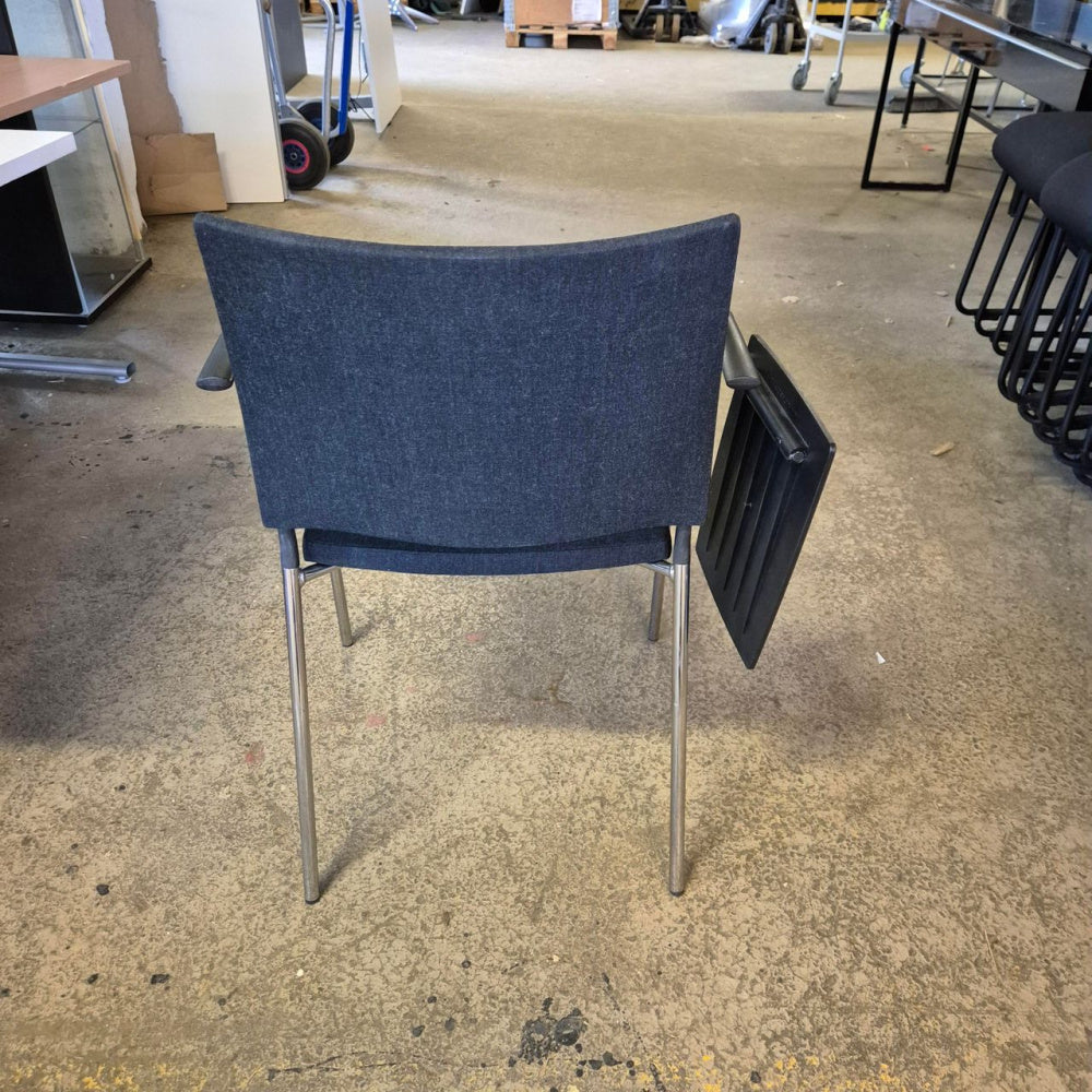 Lammhults spira konferansestol m/ notatbrett, sort