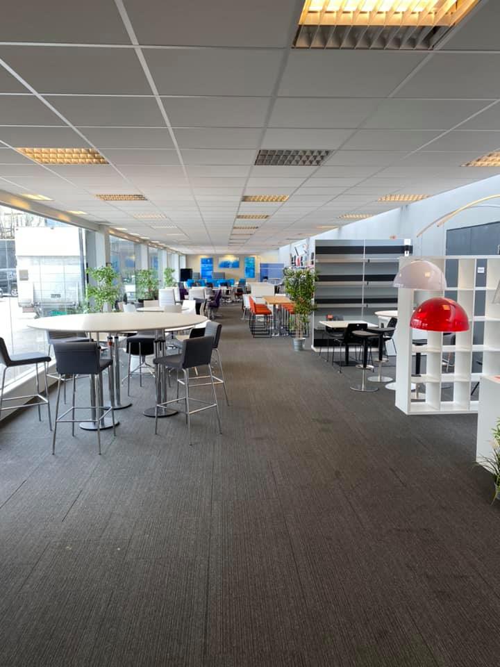 stort utvalg av kontormøbler hos oss